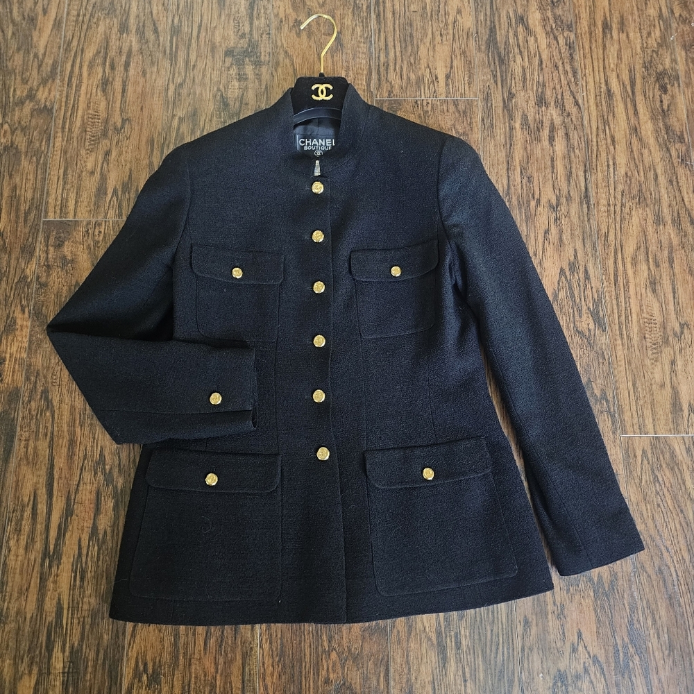 Chanel Black and Gold Blazer with Structured Silhouette Size 42